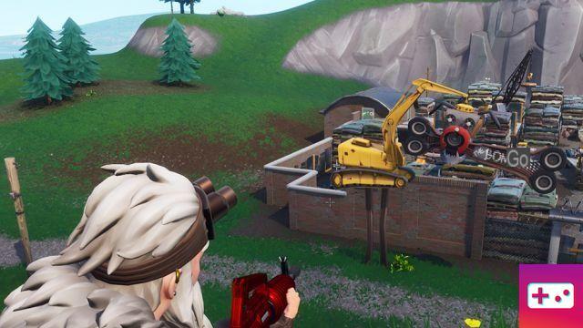 Fortnite: Challenge week 9, stage 3: Dance on top of a giant metal dog's head